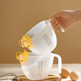 2 in 1 Baking Filter Measuring Cup