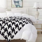 All Season Microfiber Velvet Super Luxury Lightweight Warm Soft and Cozy Plaid Throw Blanket
