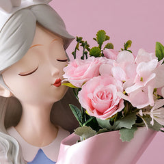 Bouquet Girl Resin Decoration