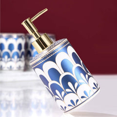 Feather Pattern Gilt Ceramic Bathroom Set