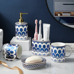 Feather Pattern Gilt Ceramic Bathroom Set