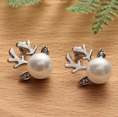 Women Fashion Jewelry Christmas Reindeer Rhinestone Pearl Earrings